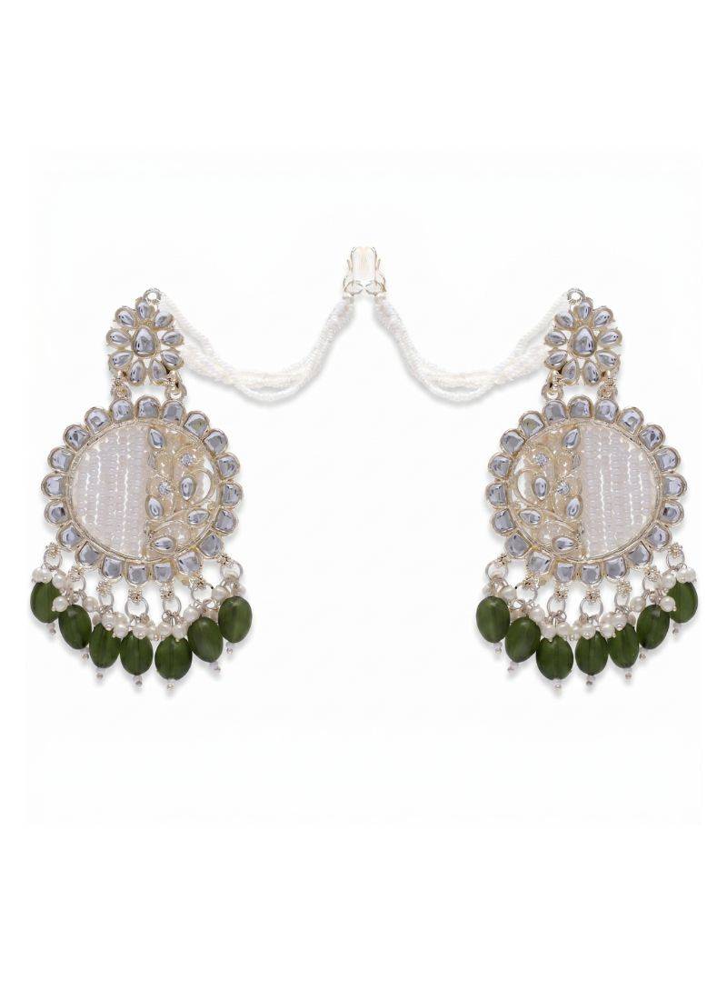   Traditional earrings for wo  and girls