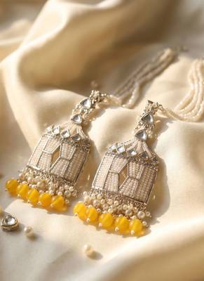   Traditional earrings for wo  and girls 1