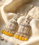   Traditional earrings for wo  and girls