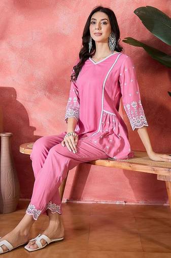 chikankari embroidered tunic & trousers co-ords