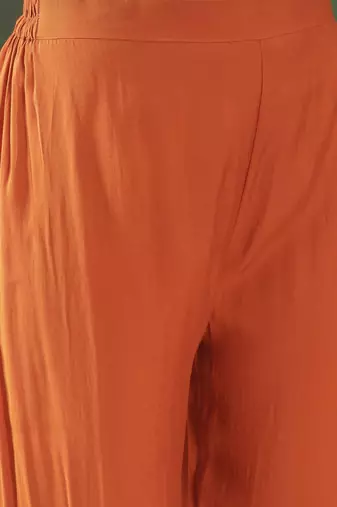 floral embroidered zari straight kurta & trouser with dupatta