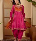 ethnic motifs embroidered round neck sequinned kurta with patiala & dupatta