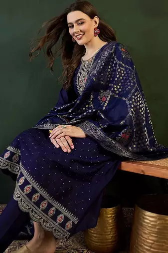 floral embroidered kurta with trouser & dupatta