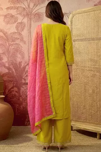 embroidered sweetheart neck kurta & palazzos with dupatta