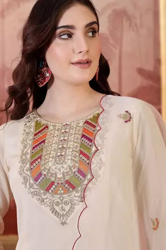 embroidered round neck kurta & trousers kurta sets