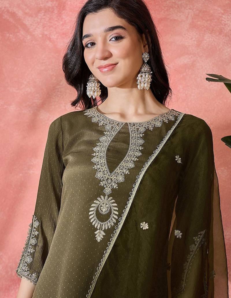 women ethnic motifs yoke design regular sequinned kurta set