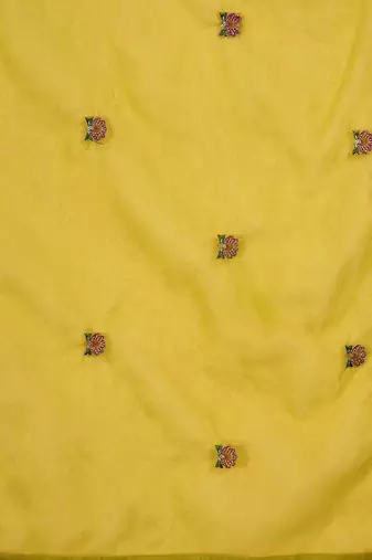 women floral embroidered kurta with trousers & dupatta