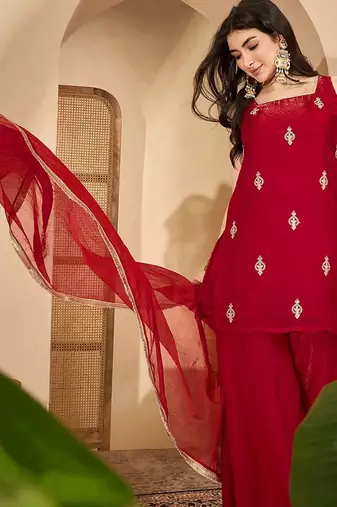 women silk blend embroidered kurta sets with dupatta