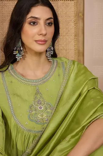 embroidered  round neck kurta & trousers kurta sets