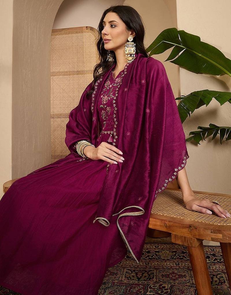 embroidered  round neck  kurta sets