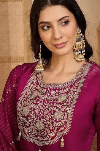 embroidered round neck kurta & trousers kurta sets