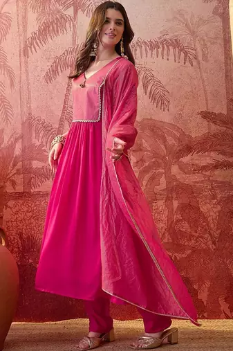 woven design v-neck kurta & trousers kurta set