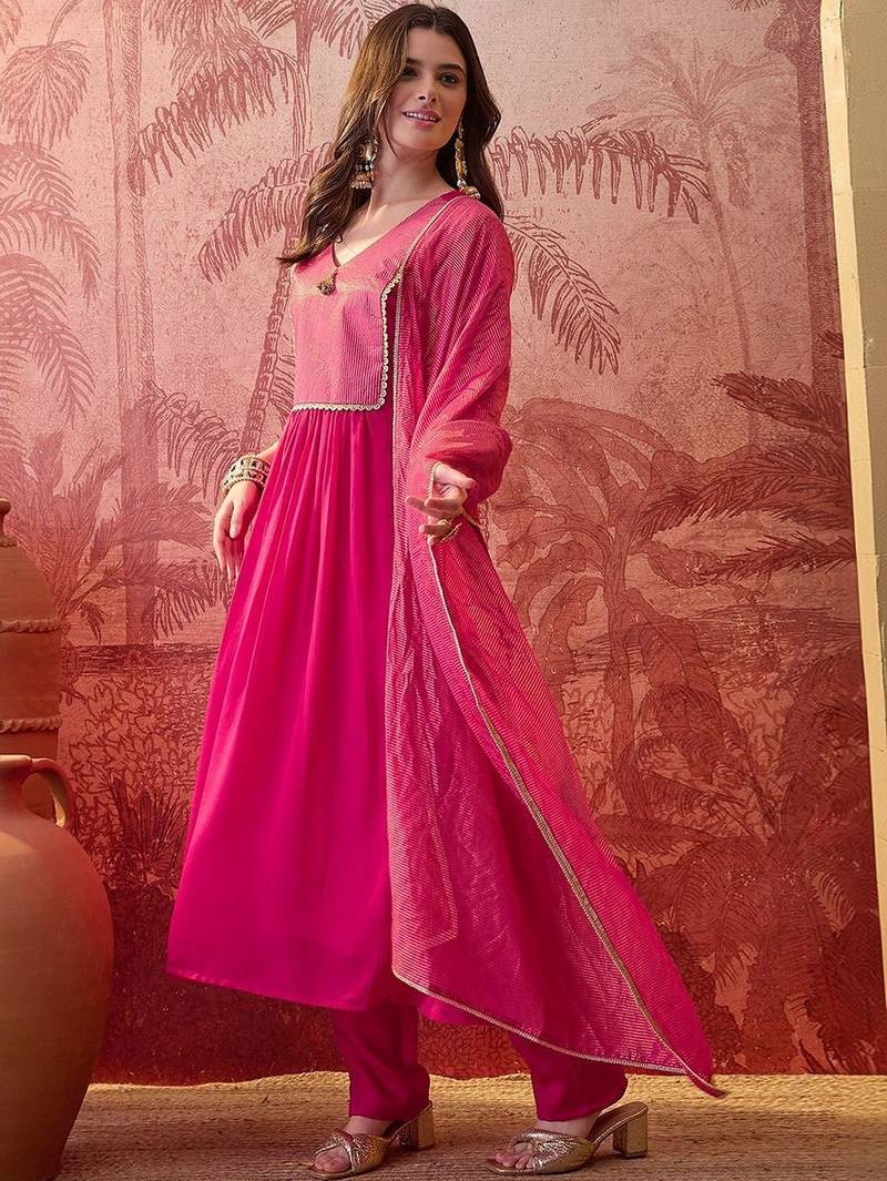 woven design v-neck kurta & trousers kurta set