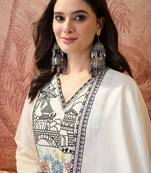 embroidered v-neck kurta trousers & dupatta