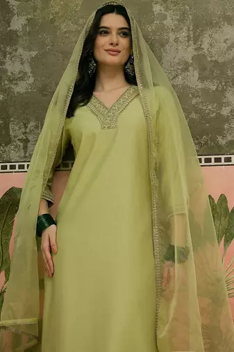 embroidered v-neck kurta & trousers with dupatta