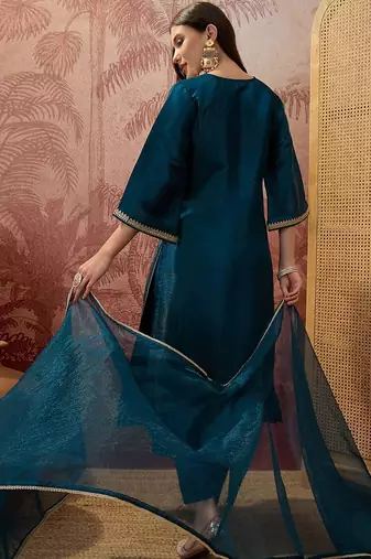 embroidered kurta & trousers with dupatta