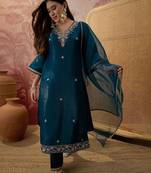 embroidered v-neck kurta & trousers with dupatta