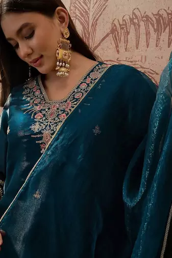 embroidered v-neck kurta & trousers with dupatta
