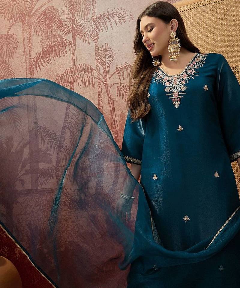 embroidered v-neck kurta & trousers with dupatta