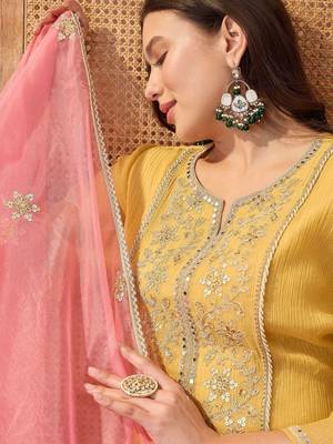 women ethnic motifs embroidered regular sequinned kurta with trousers & with dupatta 4