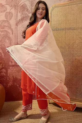 embroidered round neck kurta & trousers with dupatta