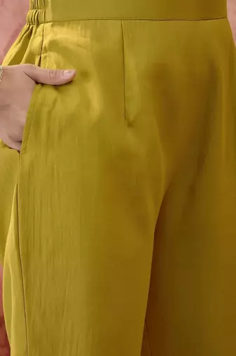 women floral embroidered panelled sequinned kurta with trousers & with dupatta