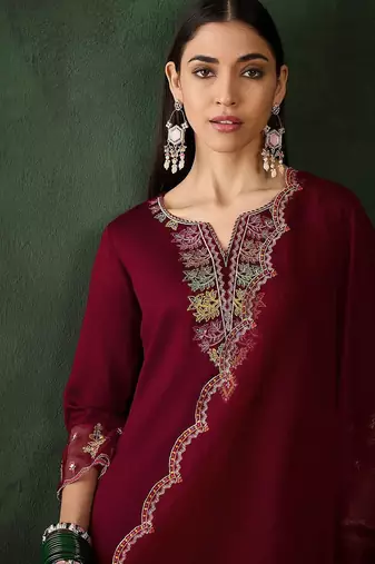 women embroidered three quarter sleeves kurta & trousers with dupatta