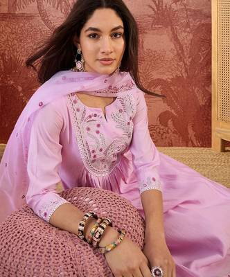 embroidered round neck kurta & trousers kurta set 2