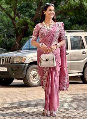Onion Pink clr Cutwork Saree With Heavy Work Blosue Peice 1