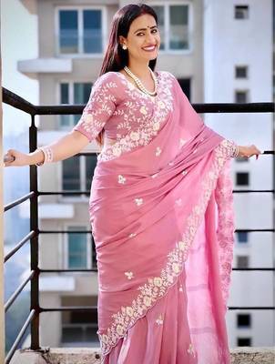 Onion Pink clr Cutwork Saree With Heavy Work Blosue Peice 5