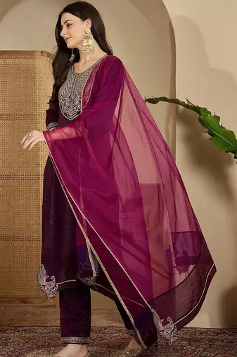 ethnic motifs yoke design sequinned straight kurta with trouser & dupatta