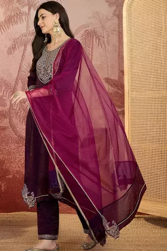 women floral embroidered pleated sequinned kurta with trousers & with dupatta