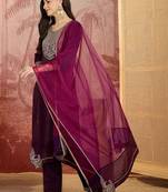 women floral embroidered pleated sequinned kurta with trousers & with dupatta