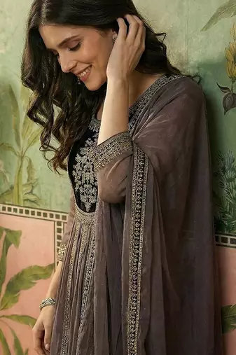 embroidered poly chiffon round neck kurta sets