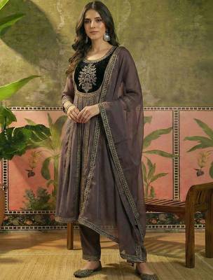 embroidered poly chiffon round neck kurta sets 4