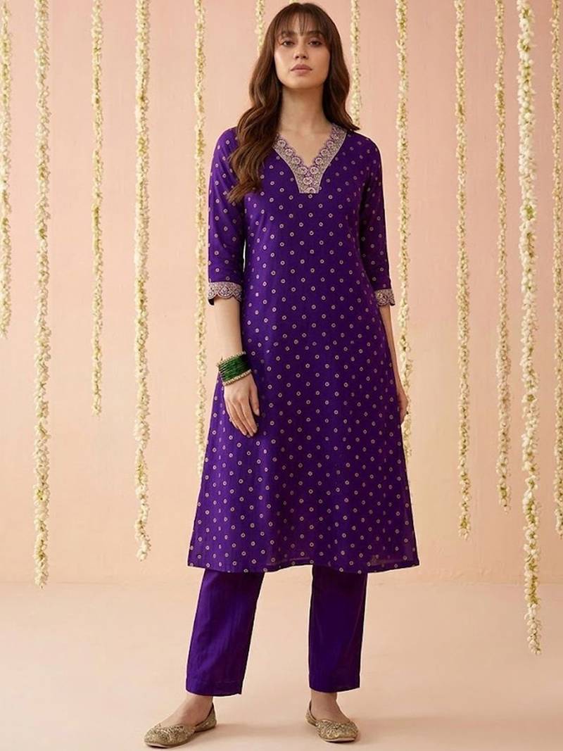 zari sequence embroidered v-neck kurta & trousers