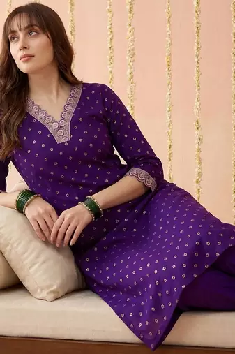 zari sequence embroidered v-neck kurta & trousers