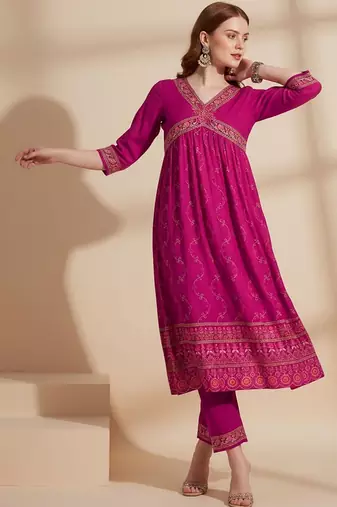 women ethnic motifs printed empire kurta with trousers