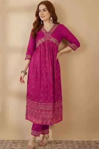 women ethnic motifs printed empire kurta with trousers