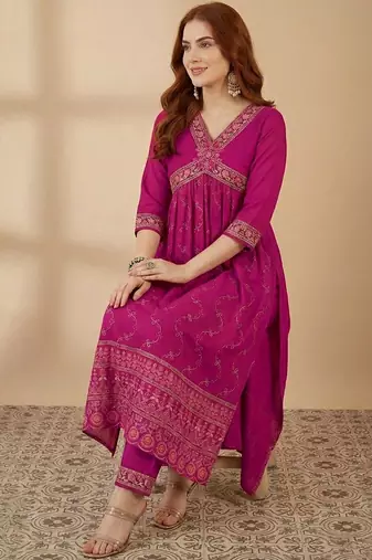 women ethnic motifs printed empire kurta with trousers