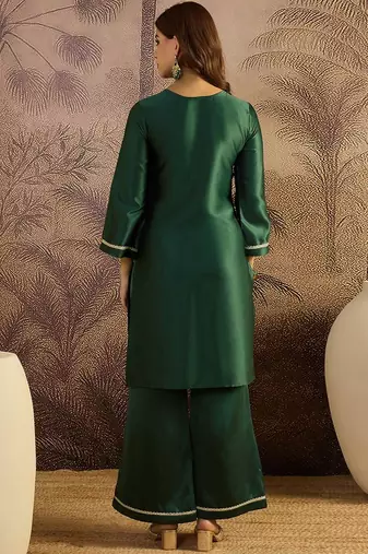embroidered straight kurta & trousers