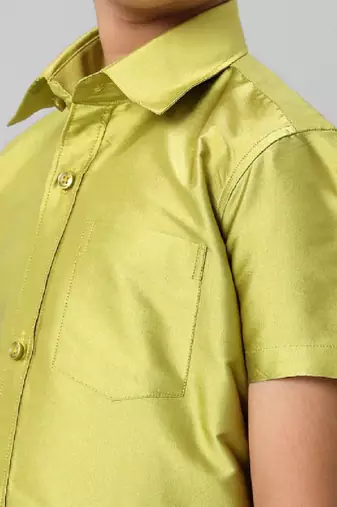 Green regular fit short sleeve shirt - cutaway collar - boys shirts
