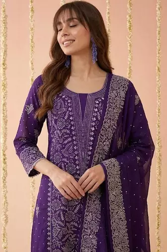 embroidered round neck kurta & trousers with dupatta