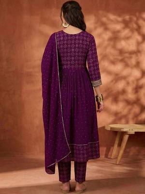 women embroidered  v-neck kurta with trousers & dupatta 2