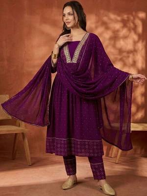 women embroidered  v-neck kurta with trousers & dupatta 3