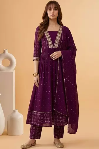 zari sequence embroidered v-neck kurta & trousers with dupatta