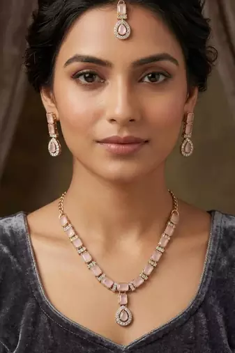Baby pink color necklace set with earrings and maang tikka     agate stone, antique gold plating