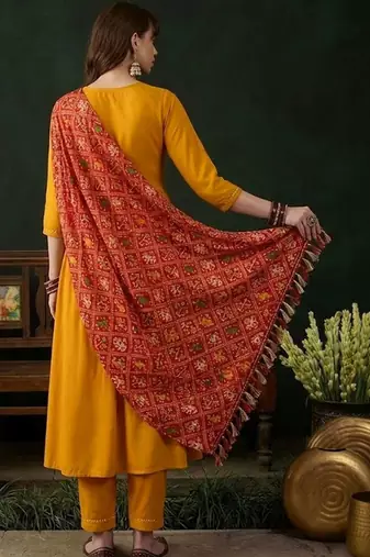 zari embroidered v-neck kurta & trousers with dupatta