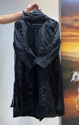 Black colour mal chanderi mirror work kurta palazzo set with organza dupatta 2