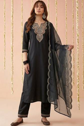 yoke design round neck silk blend kurta & trousers with dupatta